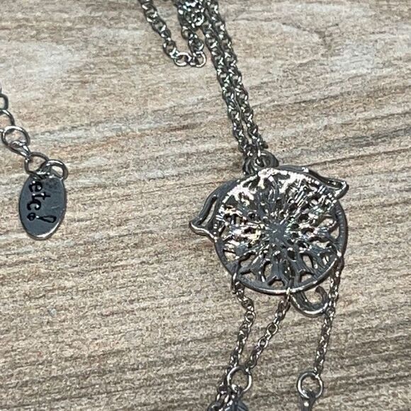 Elephant With Dream Catcher and Feathers Necklace Silver Tone With Extender - Picture 6 of 6